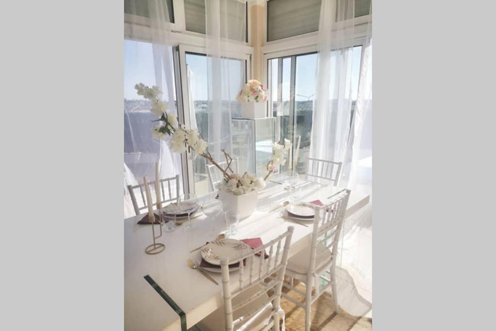 Penthouse With Sea View & Private Terrace Διαμέρισμα Guia  Εξωτερικό φωτογραφία