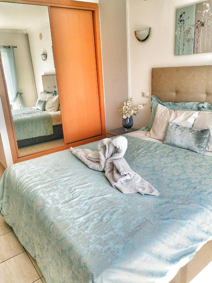 Penthouse With Sea View & Private Terrace Διαμέρισμα Guia  Εξωτερικό φωτογραφία