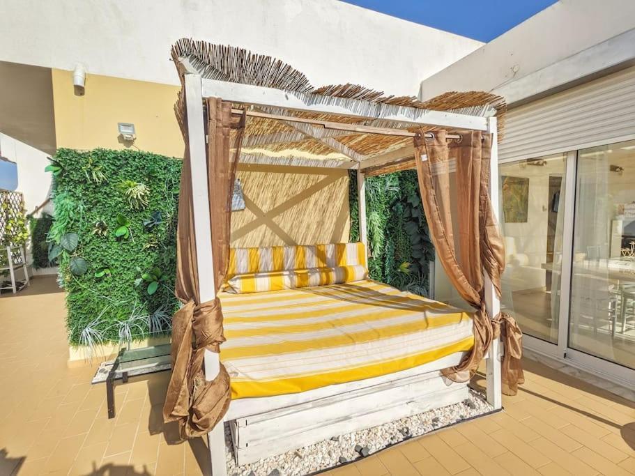 Penthouse With Sea View & Private Terrace Διαμέρισμα Guia  Εξωτερικό φωτογραφία
