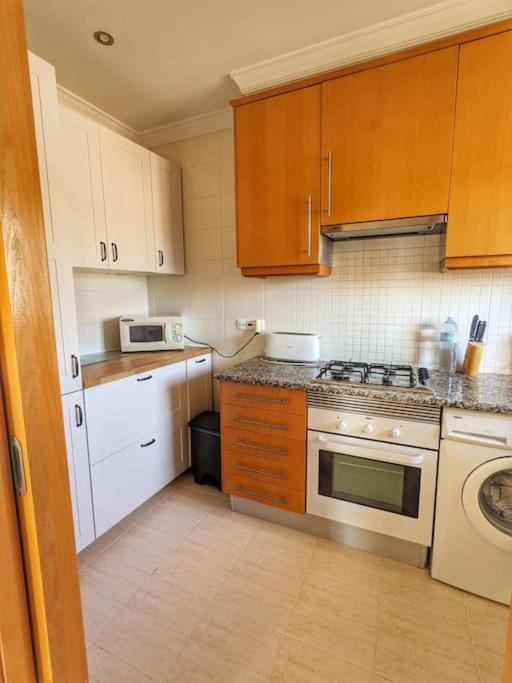 Penthouse With Sea View & Private Terrace Διαμέρισμα Guia  Εξωτερικό φωτογραφία